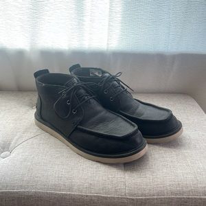 Toms Men’s Black Leather Boots Size 12